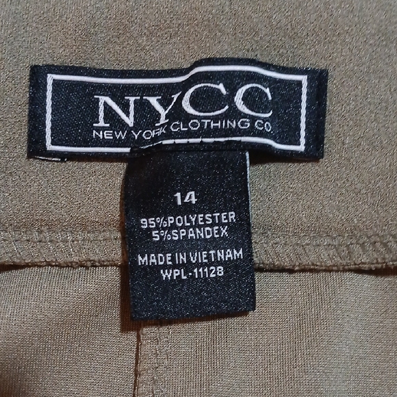 NYC Women's Straight Leg Pants in Olive - Picture 3 of 3